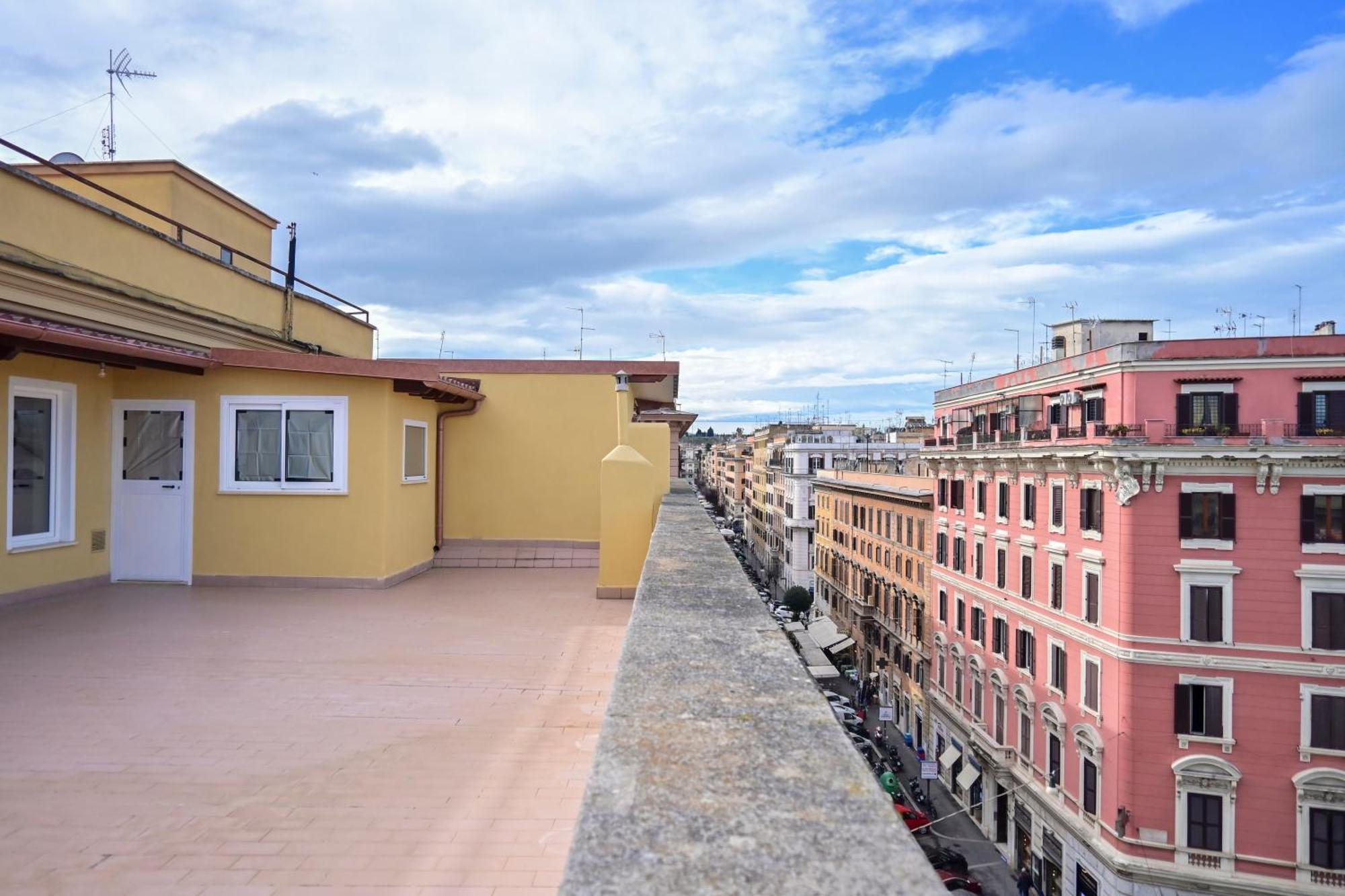 Vaticano Attico Luxury Terrazzo Apartment